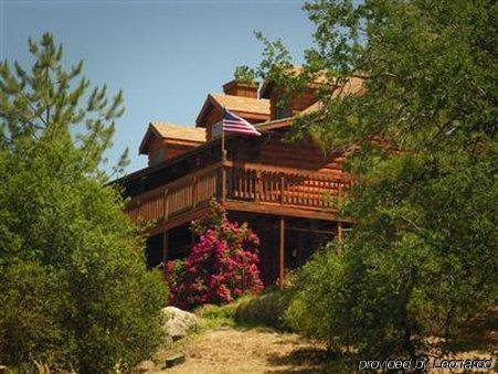 The Log House Lodge Three Rivers Eksteriør billede
